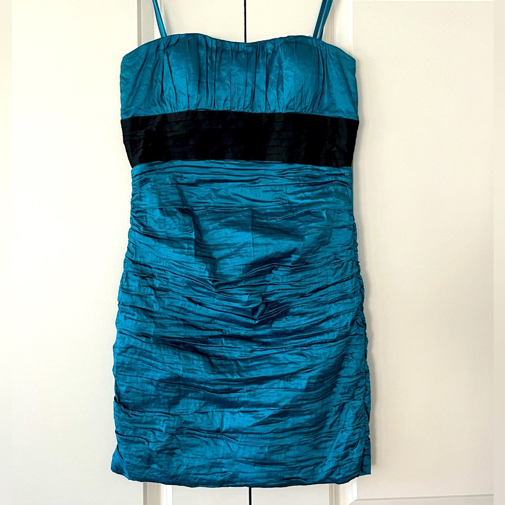 BCBG strapless formal dress size 8